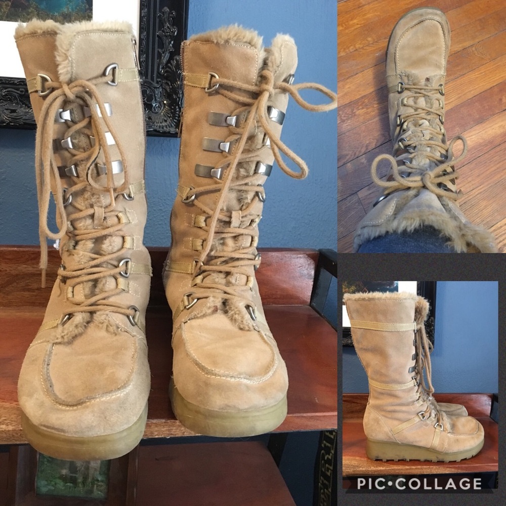 Size 7 Baker’s brand lace-up boots.